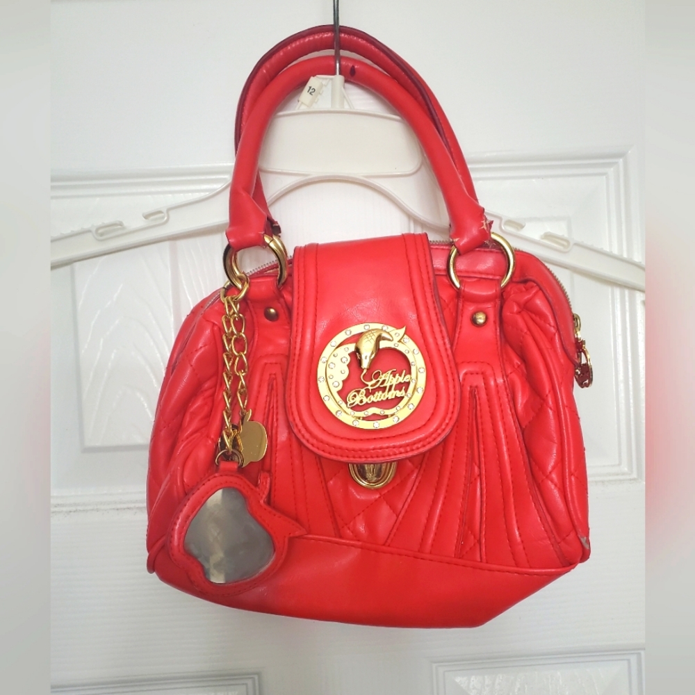 Apple Bottom Bag